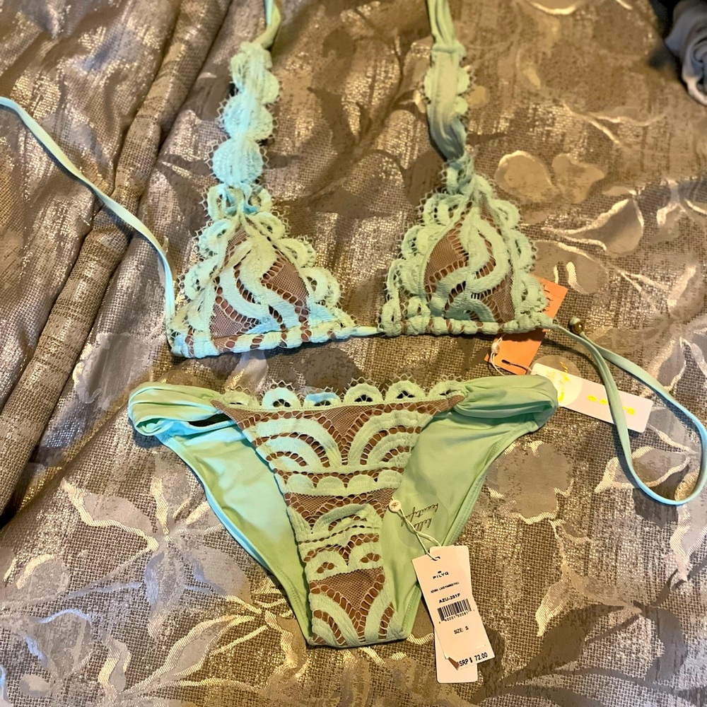 NWT pilyQ lace bikini size small